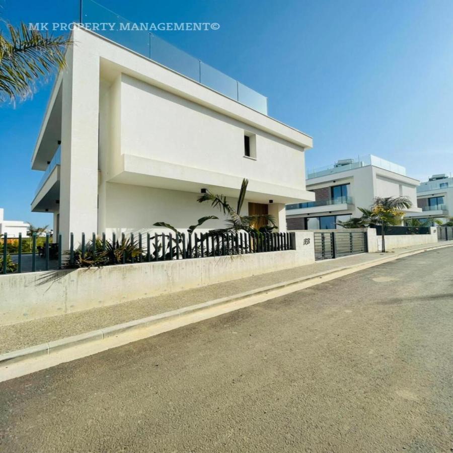 By The Beach Villa Natalya Protaras Exterior photo